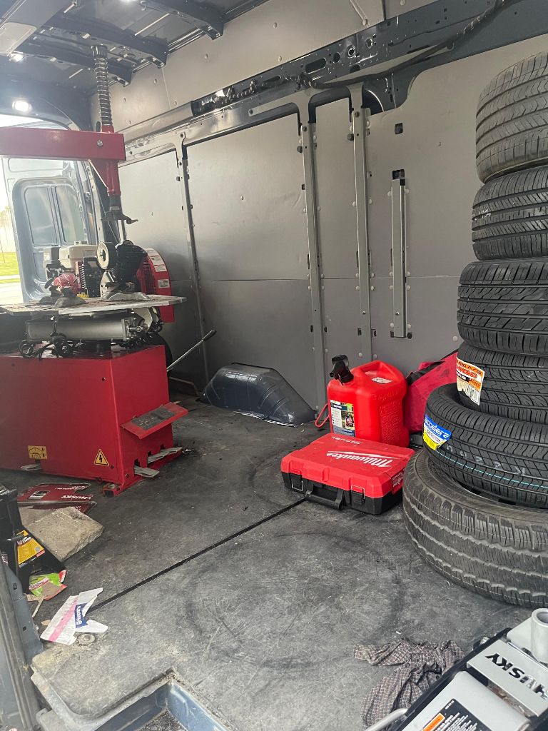 Family Roadside Assistance Mobile Tire Services in Dallas–Fort Worth