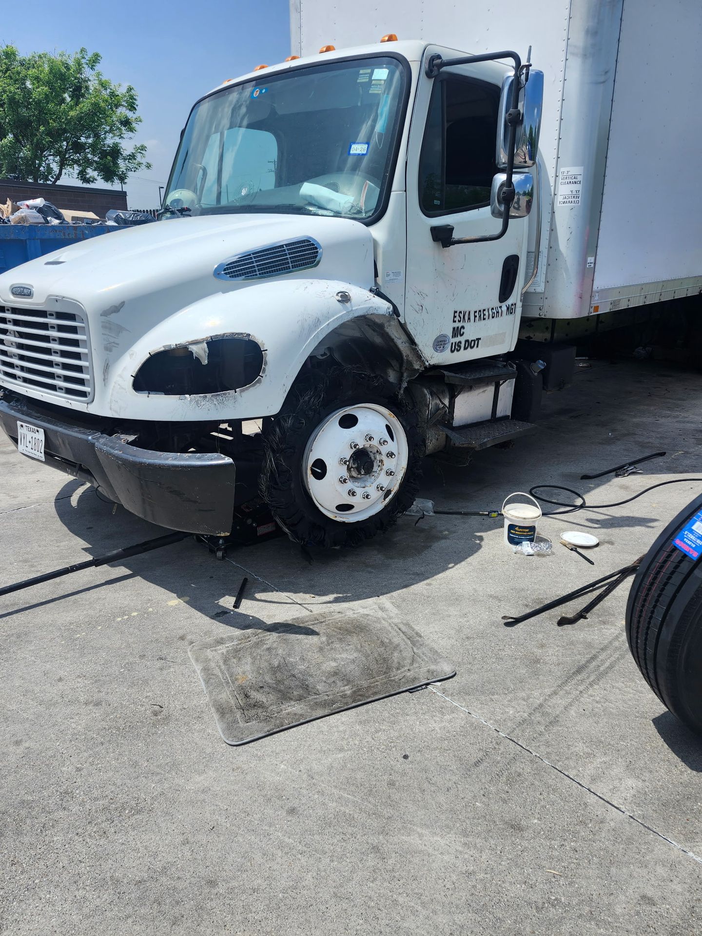 Family Roadside Assistance Mobile Tire Services in Dallas–Fort Worth